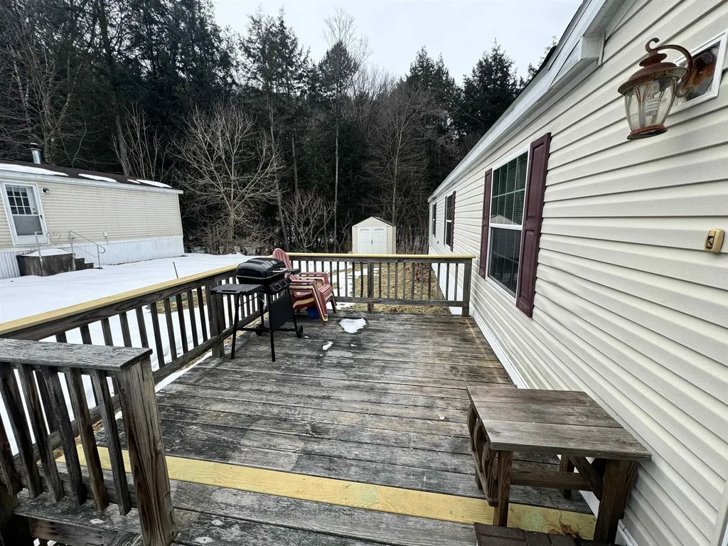 190 Merrimac Circle Hartford VT 05001