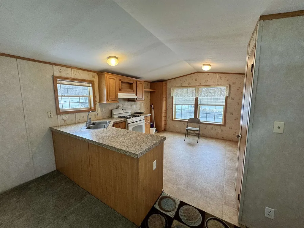 190 Merrimac Circle Hartford VT 05001