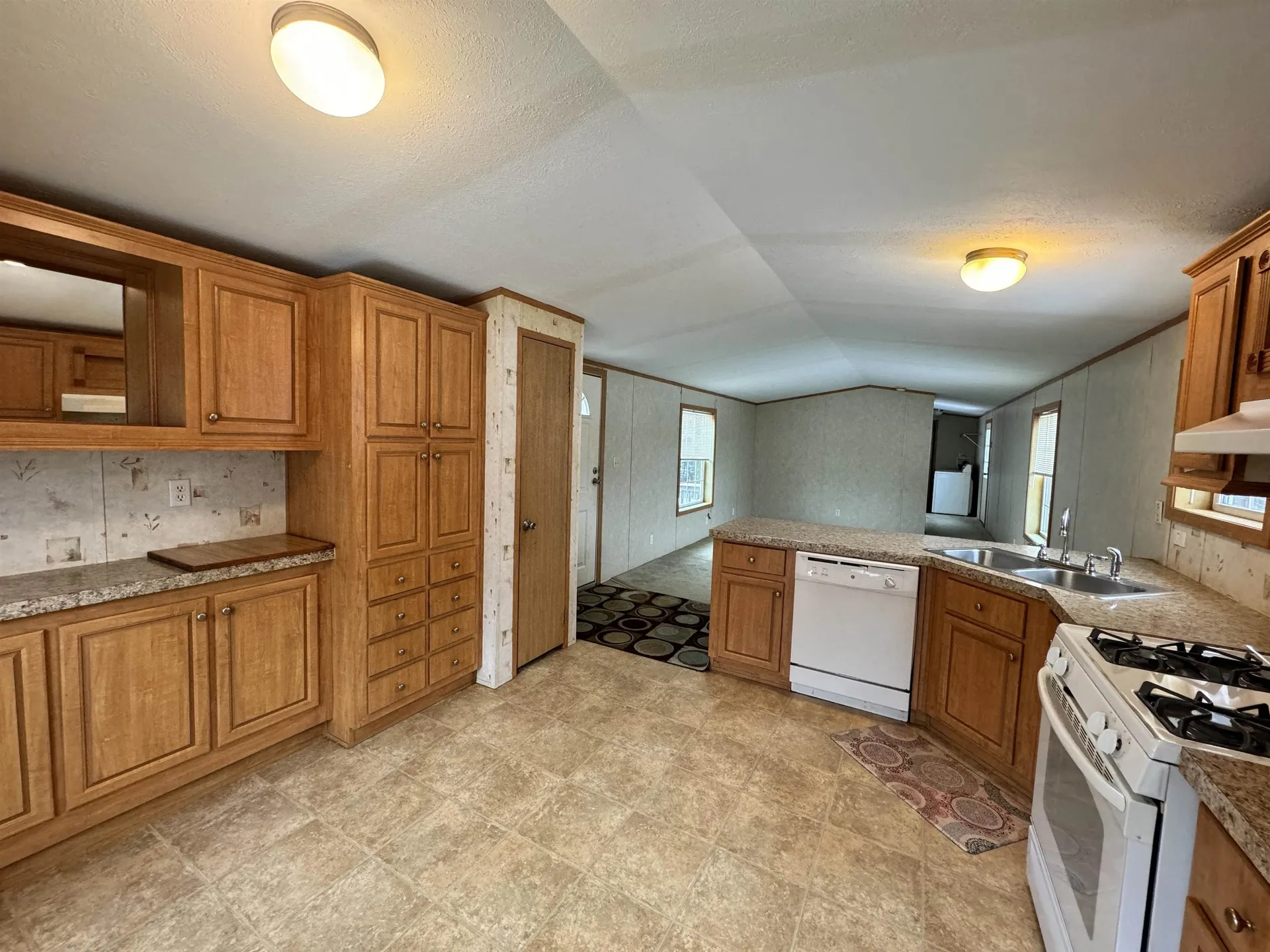 190 Merrimac Circle Hartford VT 05001