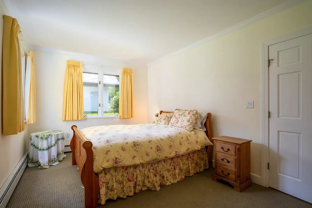 16 Middle Ridge Road Winhall VT 05340