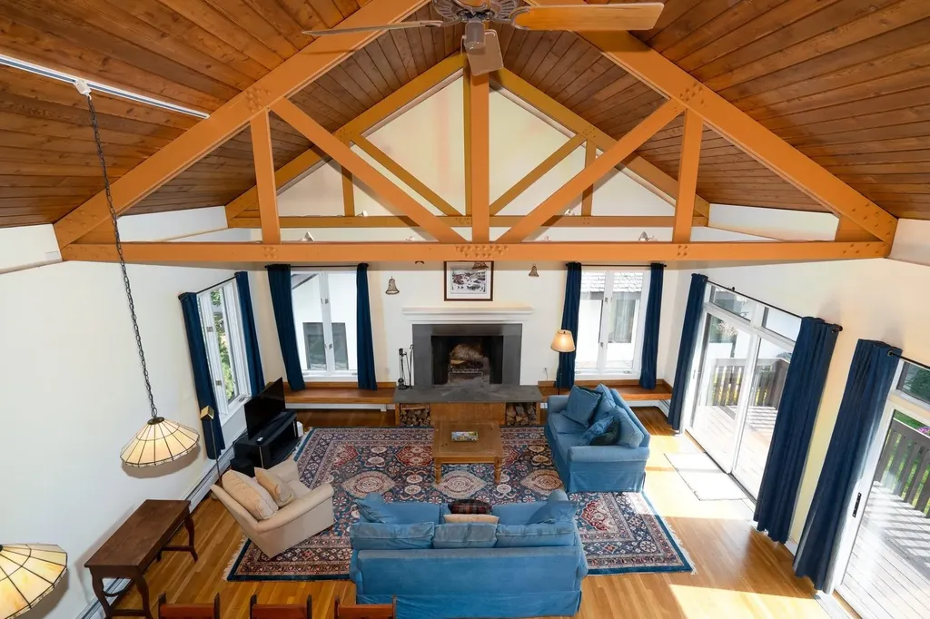 16 Middle Ridge Road Winhall VT 05340