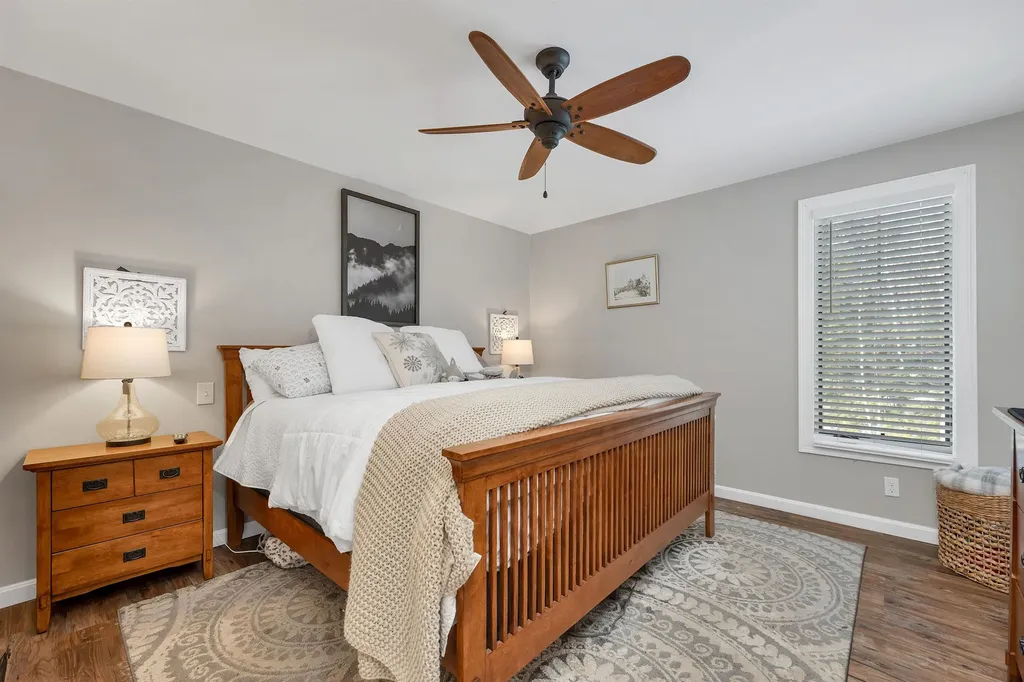 29 Mitten Lane Conway NH 03818