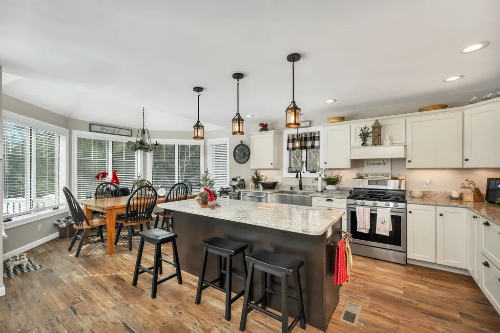 29 Mitten Lane Conway NH 03818