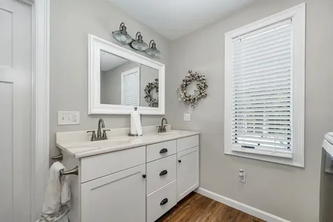 29 Mitten Lane Conway NH 03818