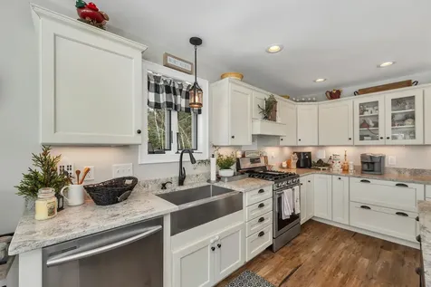 29 Mitten Lane Conway NH 03818