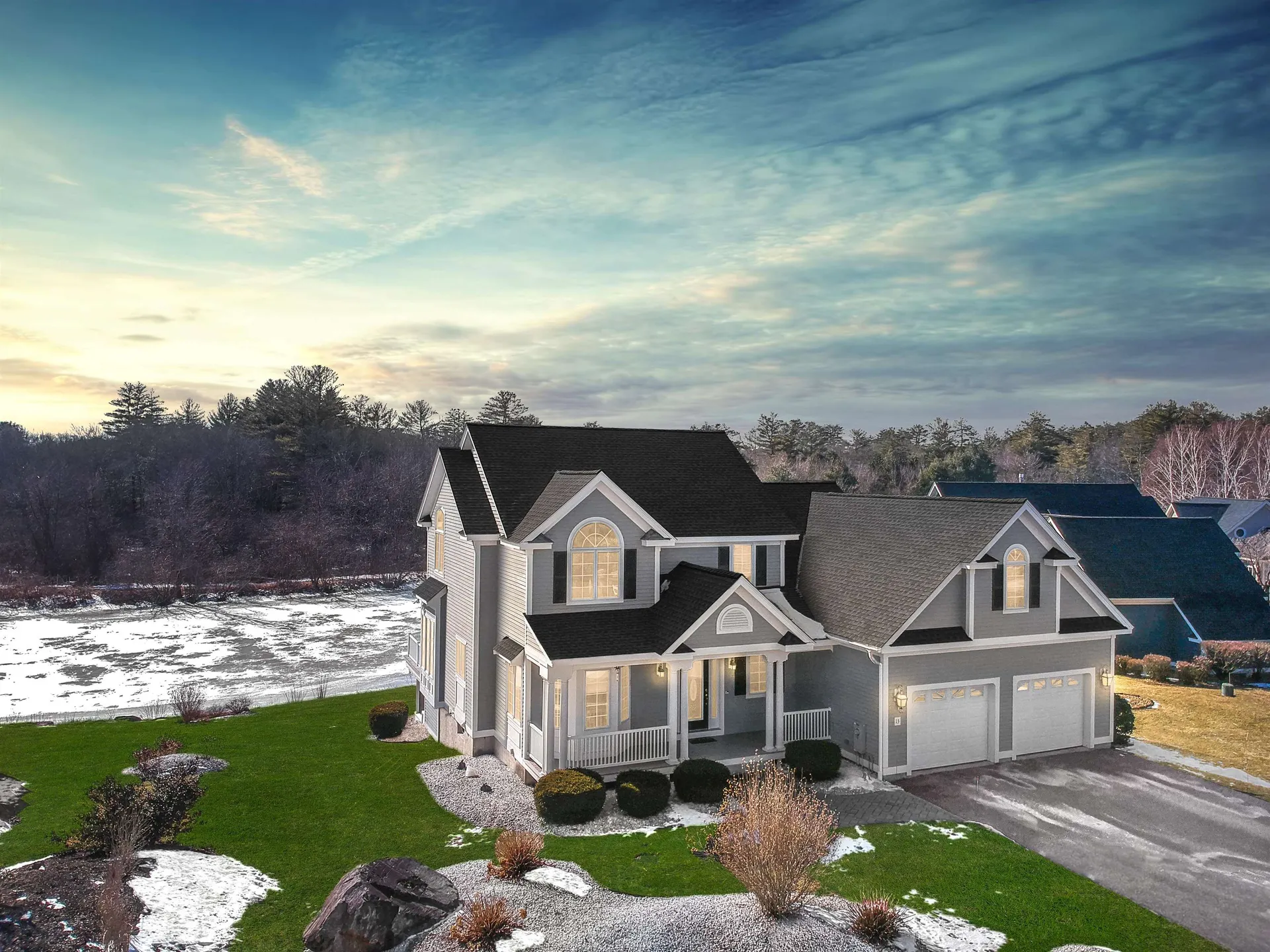 13 Hawkins Pond Lane Salem NH 03079-1899