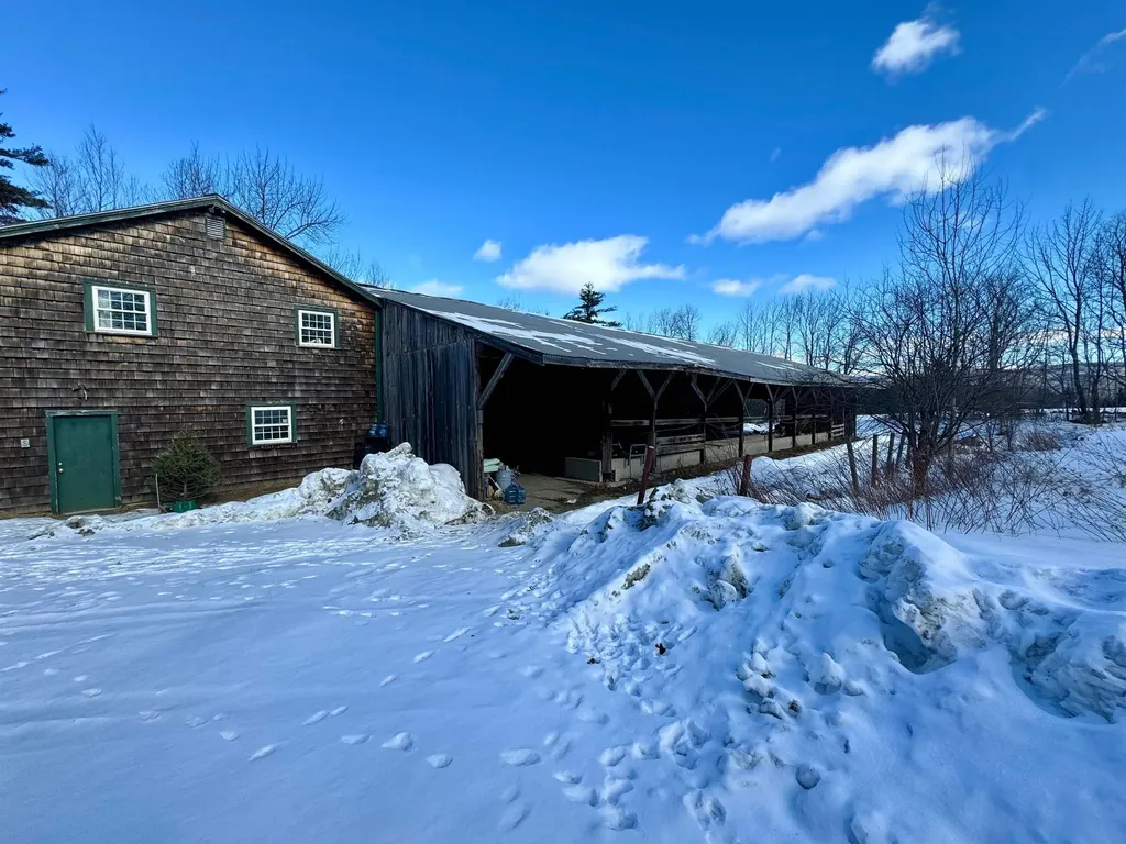 1380 Nh Route 25a Orford NH 03777