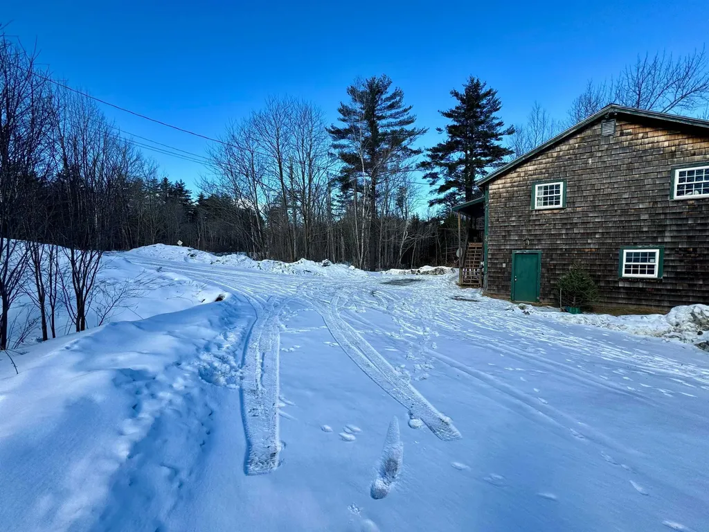 1380 Nh Route 25a Orford NH 03777