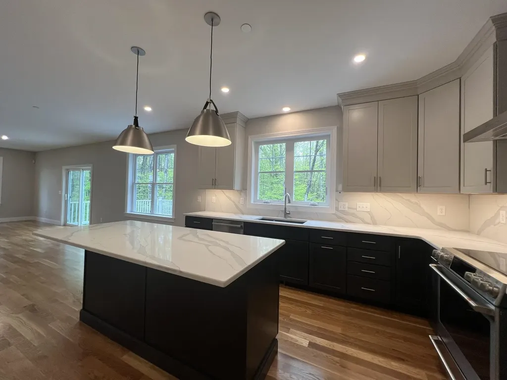 244 Sage Lane Portsmouth NH 03801