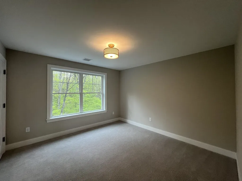 244 Sage Lane Portsmouth NH 03801