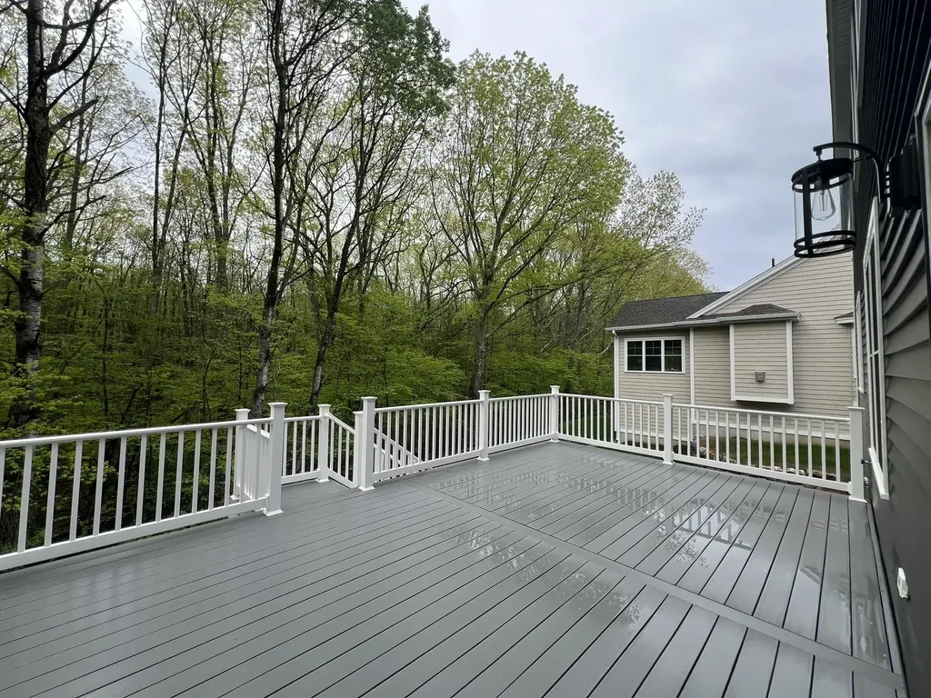 244 Sage Lane Portsmouth NH 03801
