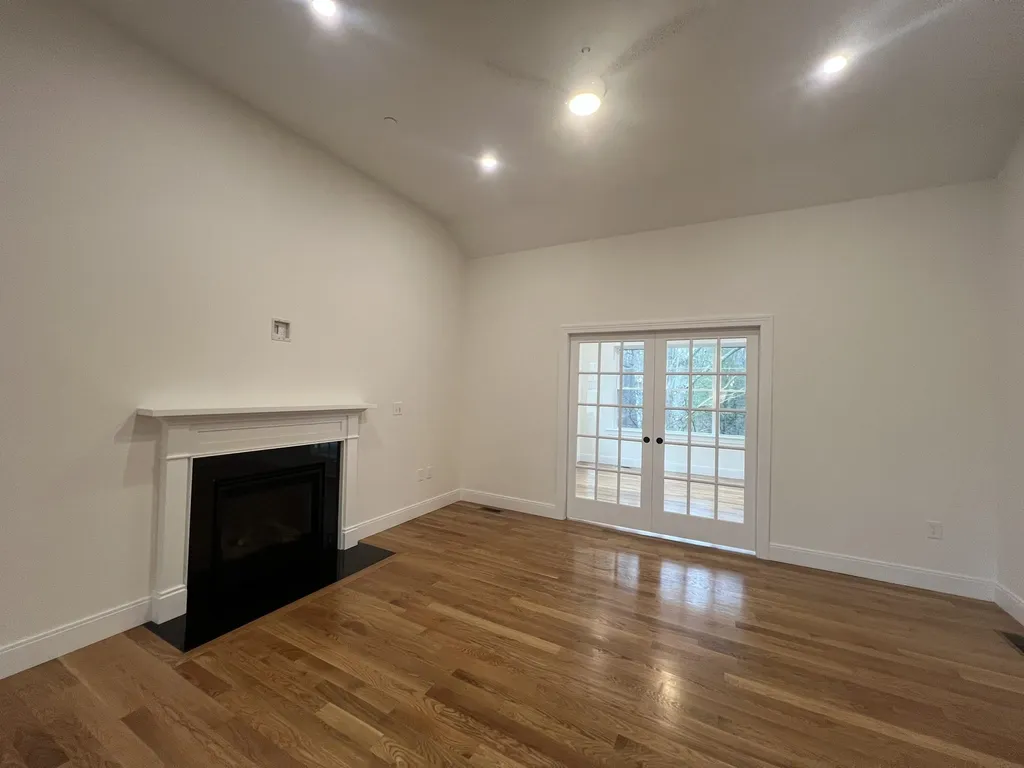240 Sage Lane Portsmouth NH 03801