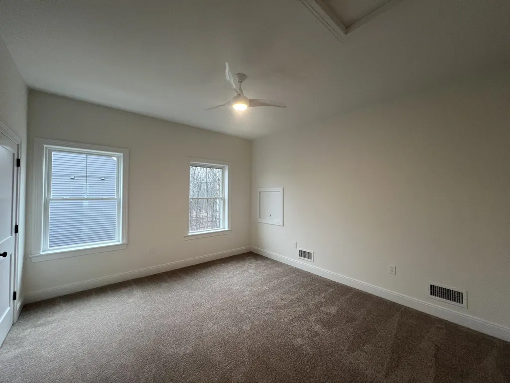 240 Sage Lane Portsmouth NH 03801