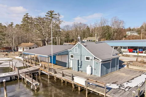 16 Long Island Road Moultonborough NH 03254