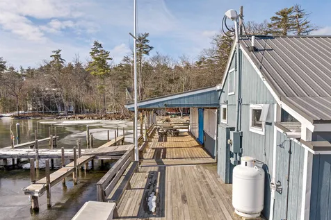 16 Long Island Road Moultonborough NH 03254