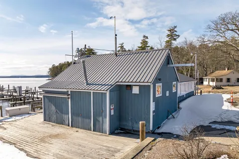 16 Long Island Road Moultonborough NH 03254