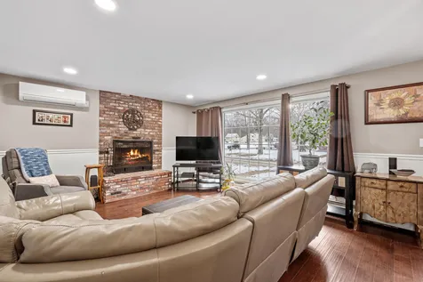 158 County Road Bedford NH 03110
