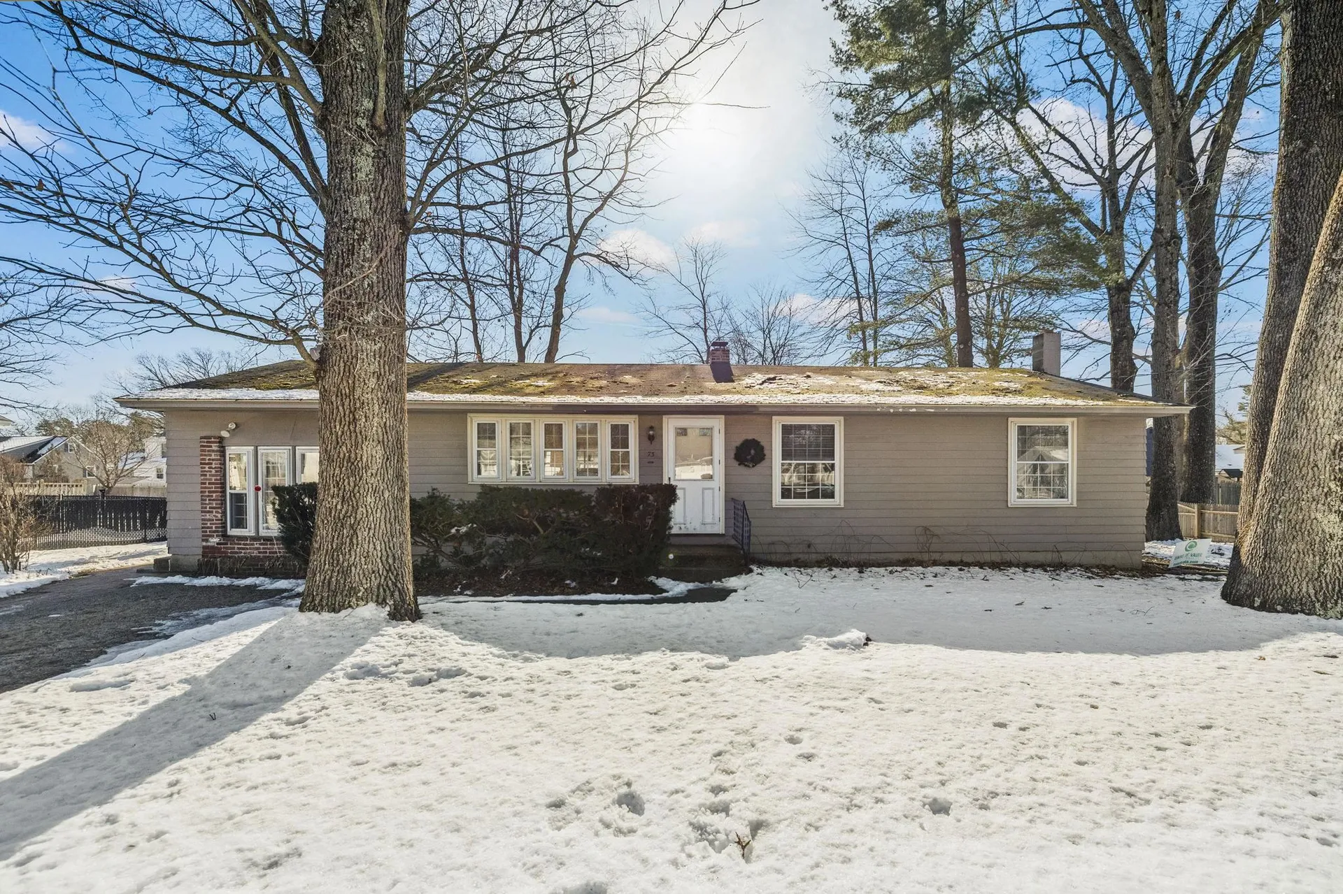 73 Sherwood Drive Manchester NH 03103-6116