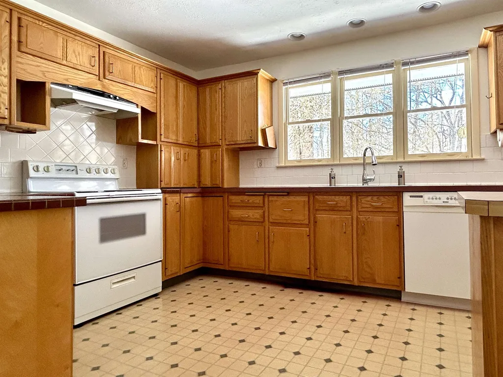 687 Godfrey Road Thetford VT 05043