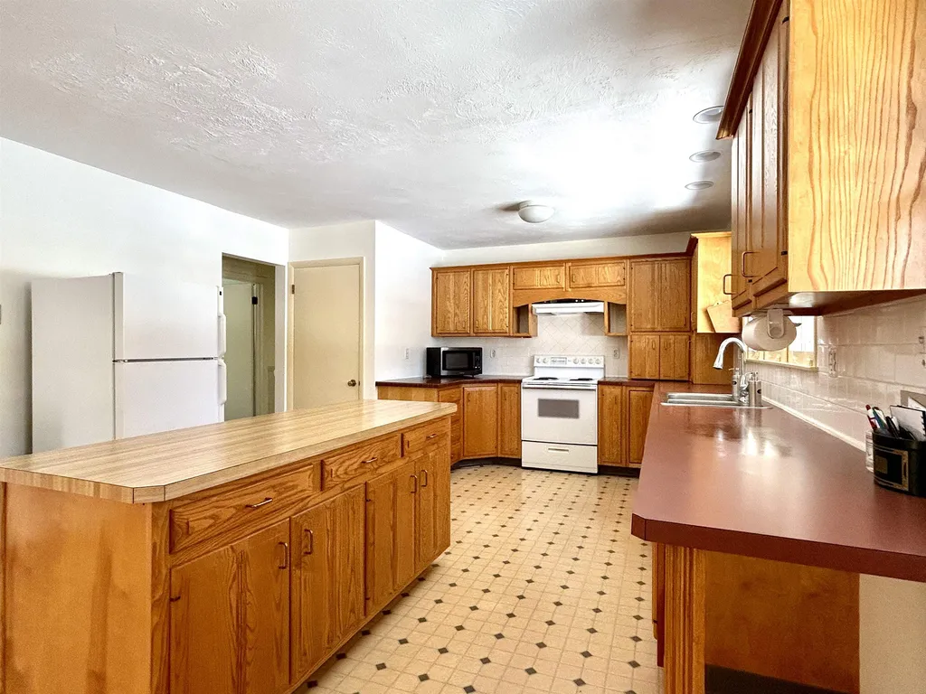 687 Godfrey Road Thetford VT 05043