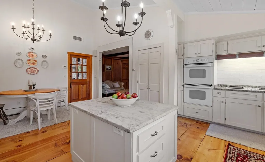 55 Smith Sanborn Road Chichester NH 03258