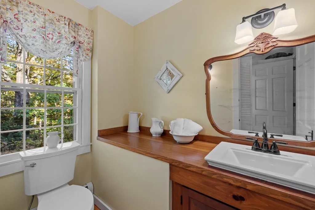 55 Smith Sanborn Road Chichester NH 03258