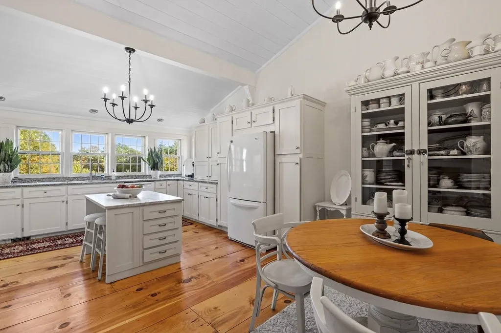 55 Smith Sanborn Road Chichester NH 03258