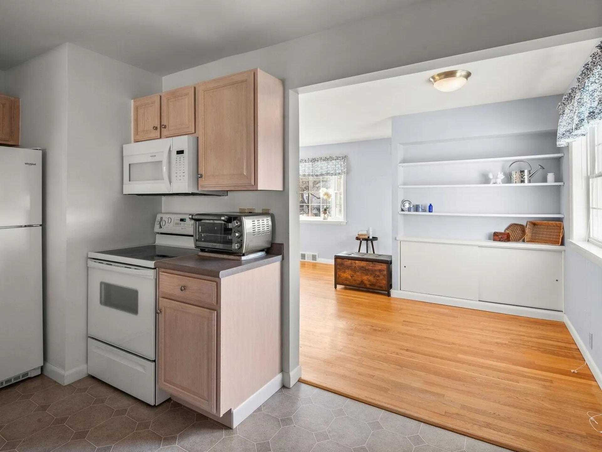 148 Shore Road Burlington VT 05401
