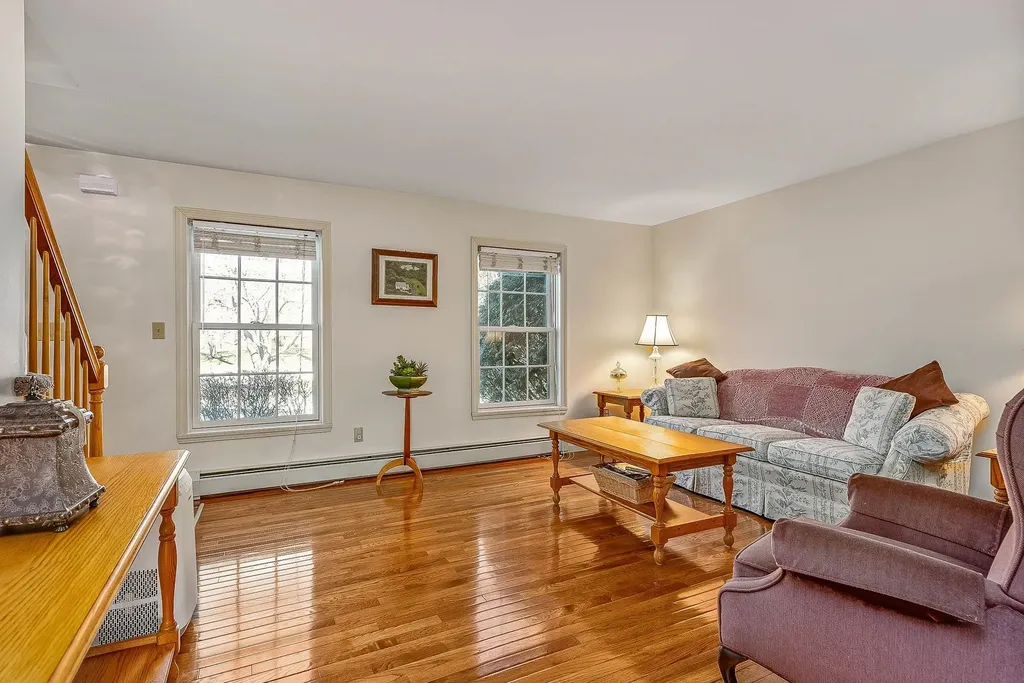 8 Mcintosh Way Greenland NH 03840