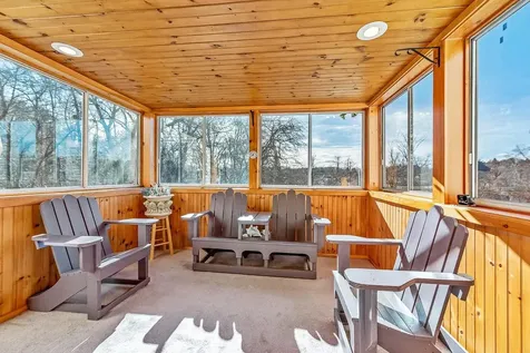 8 Mcintosh Way Greenland NH 03840