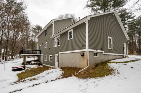 37 Hobbs Road Lee NH 03861