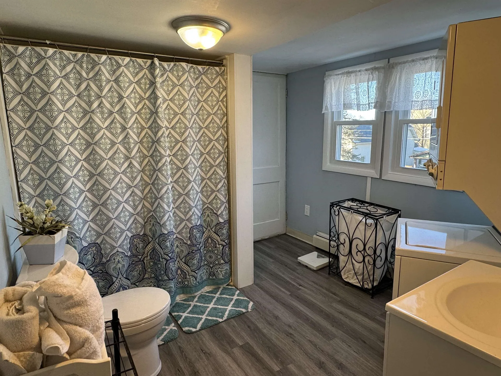40 Ashland Street Manchester NH 03104