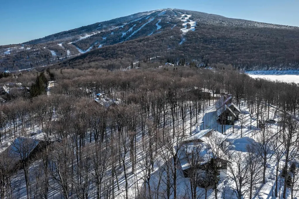 69 West Ridge Road Winhall VT 05340