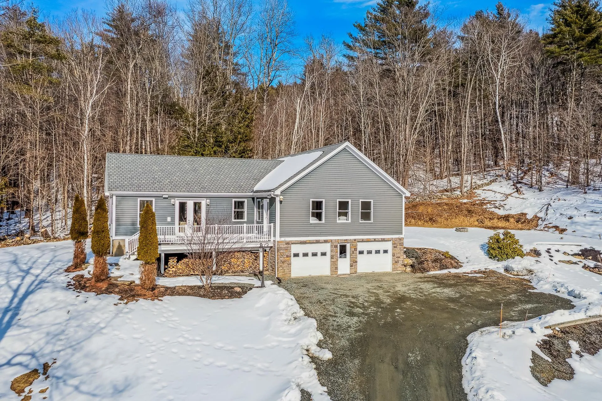 21 Sportsmen Cove Hartland VT 05048