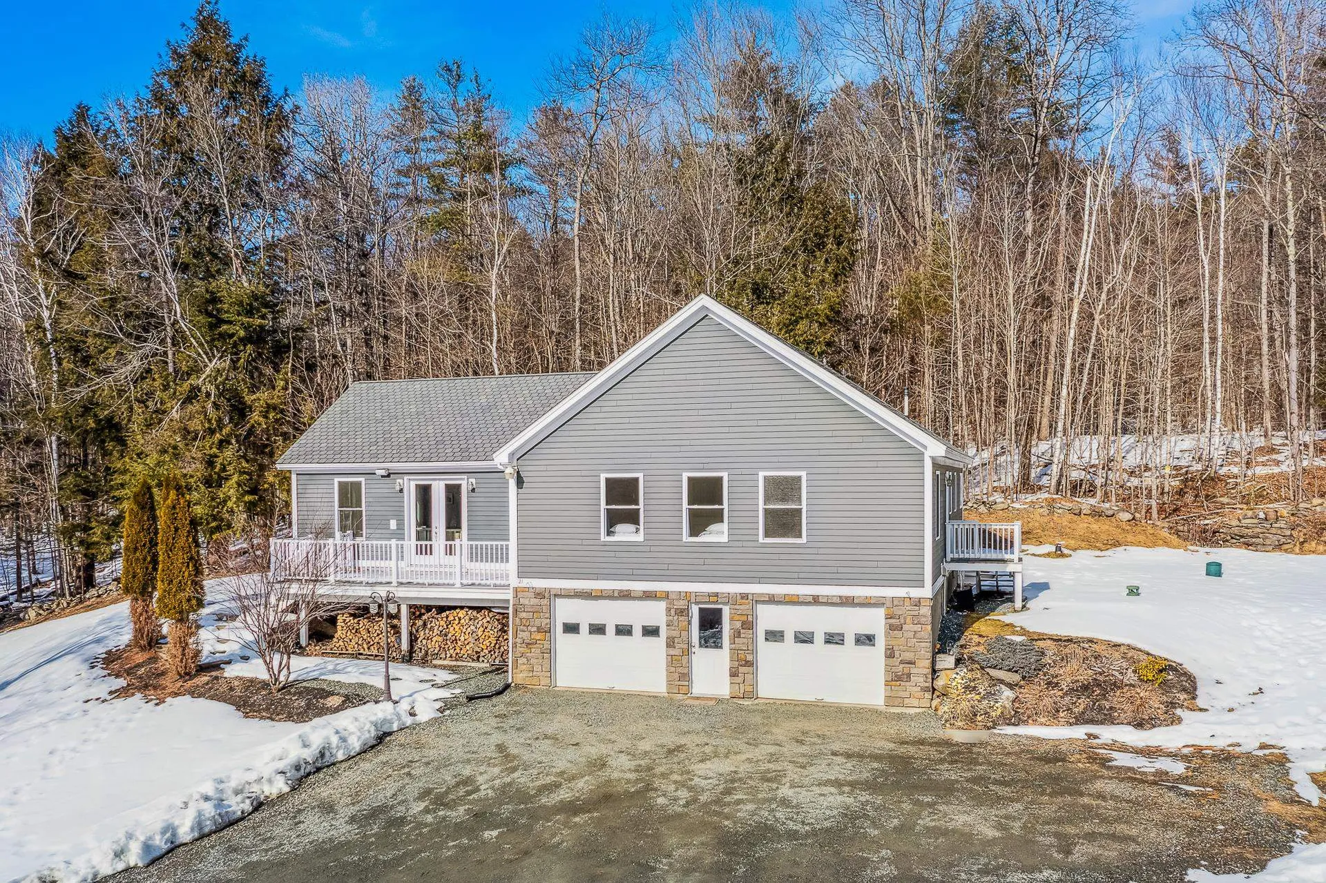 21 Sportsmen Cove Hartland VT 05048