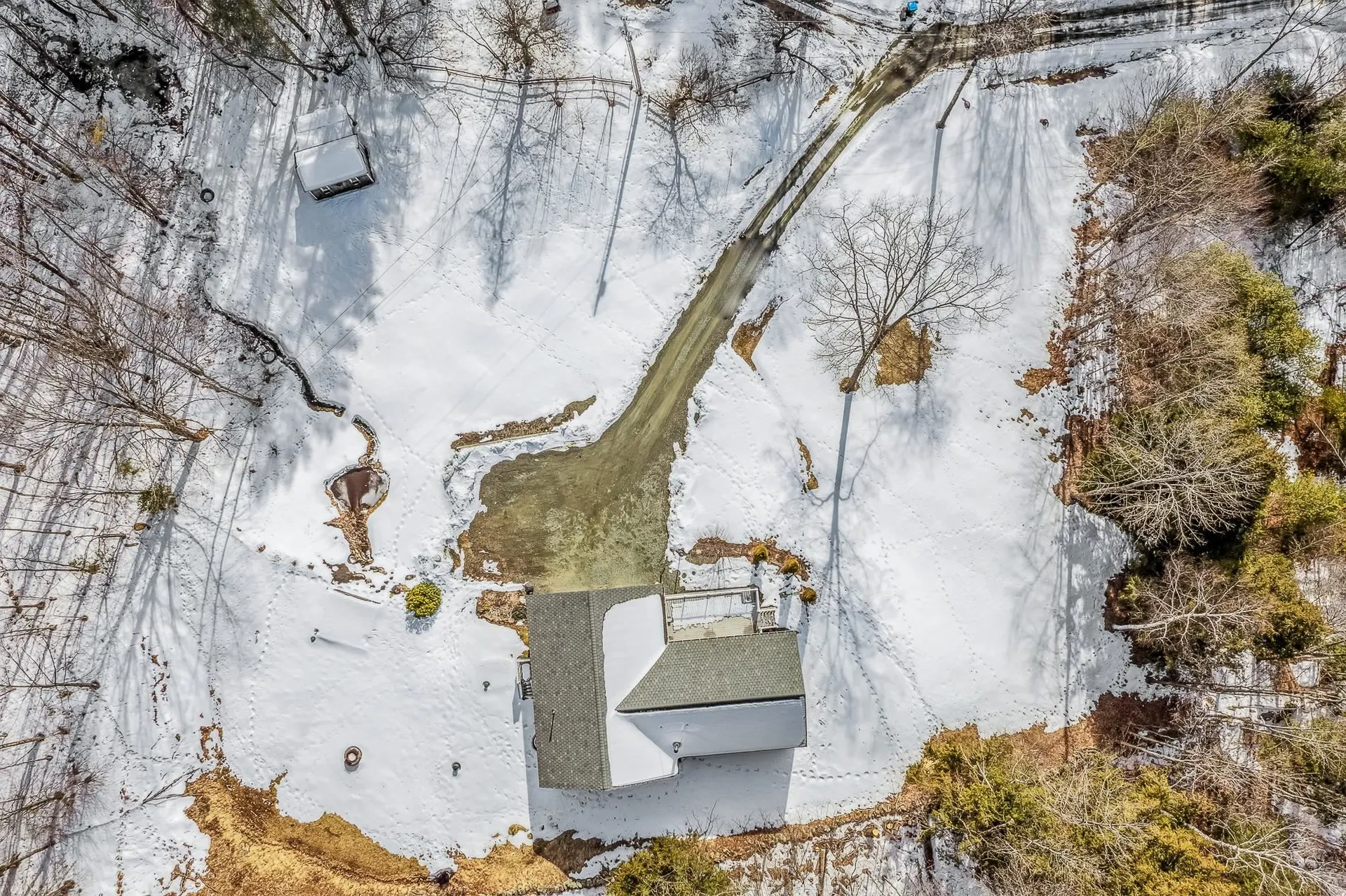 21 Sportsmen Cove Hartland VT 05048