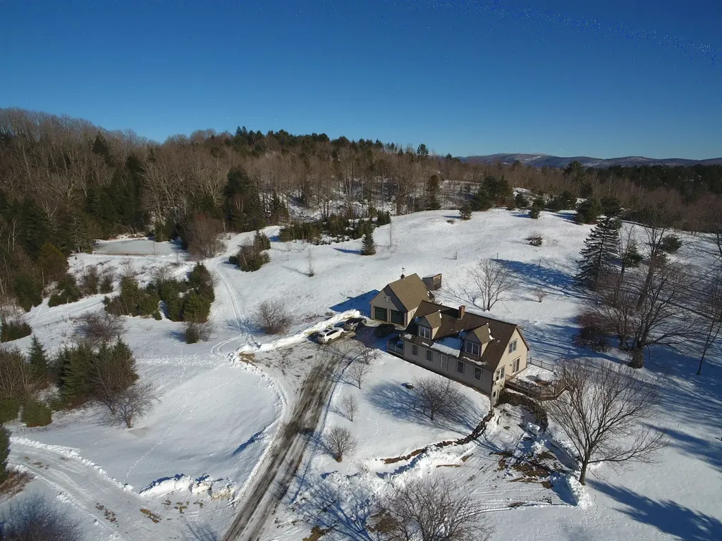 607 Elliott Road Lyndon VT 05851