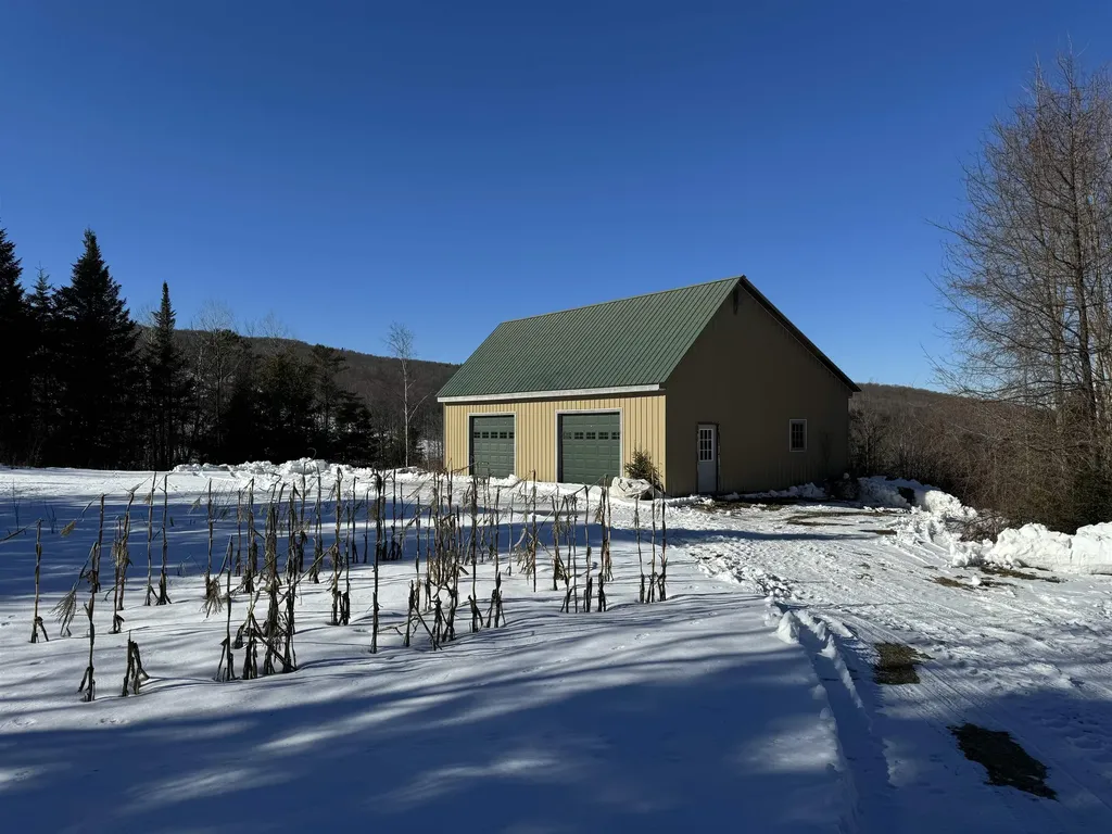 607 Elliott Road Lyndon VT 05851