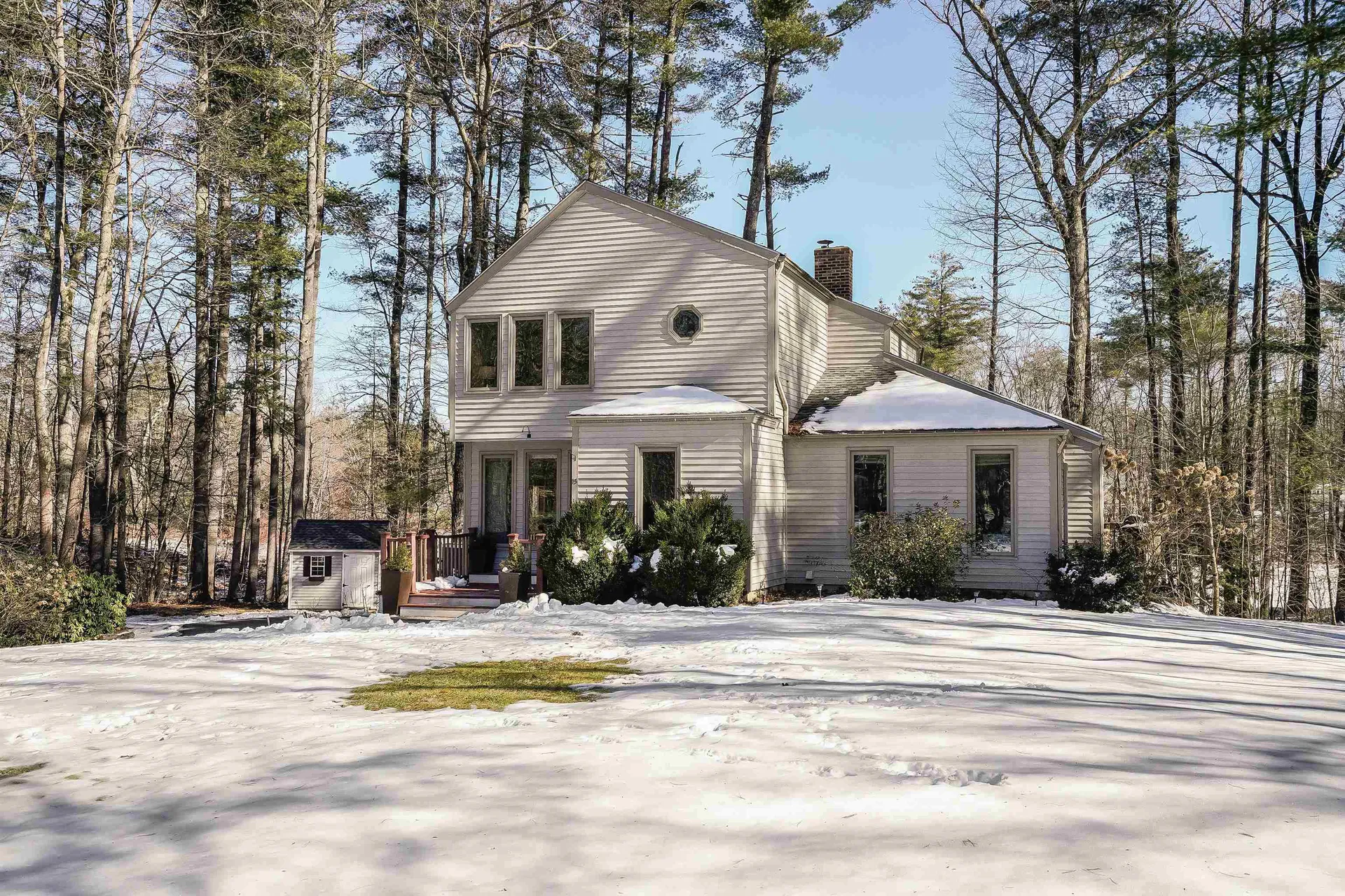 15 Acacia Street Merrimack NH 03054
