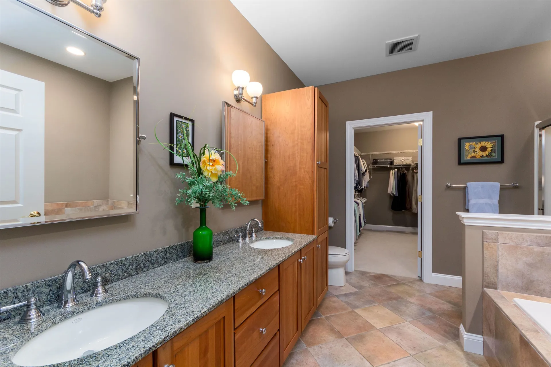 28 Ian Place Williston VT 05495