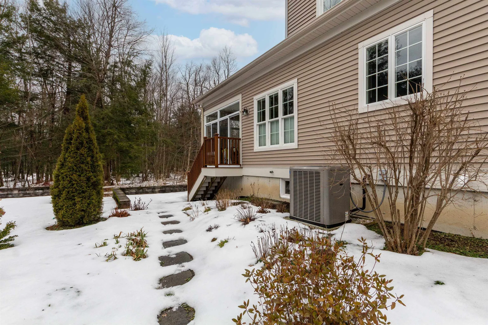 28 Ian Place Williston VT 05495