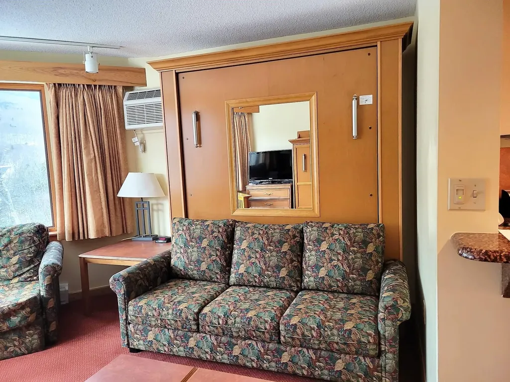 90 Loon Mountain Road Lincoln NH 03251