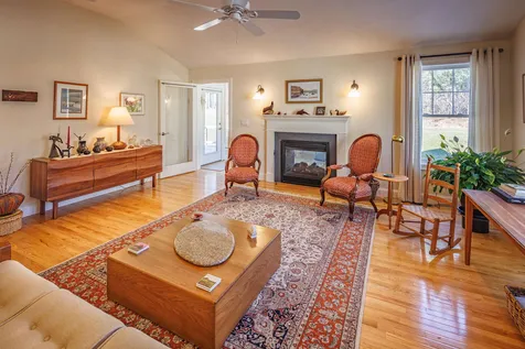 23 Sierra Hill Drive Dover NH 03820