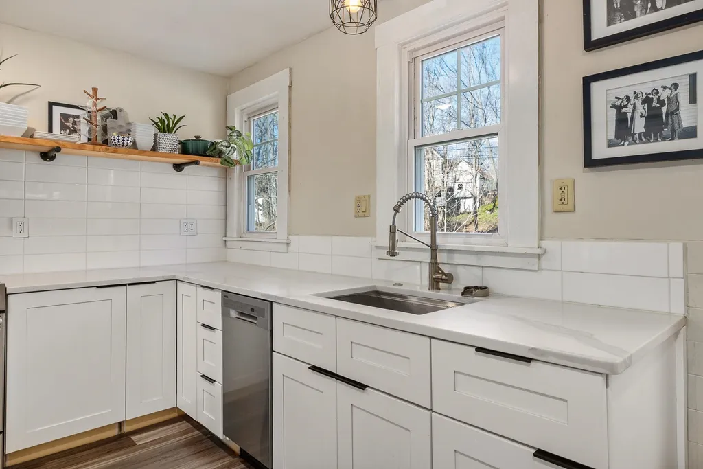 29 Main Street Kittery ME 03904