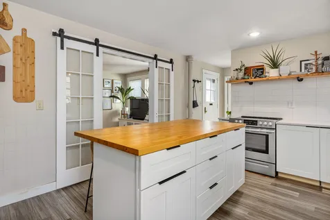29 Main Street Kittery ME 03904