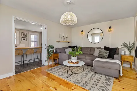 29 Main Street Kittery ME 03904
