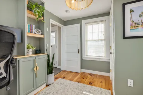 29 Main Street Kittery ME 03904
