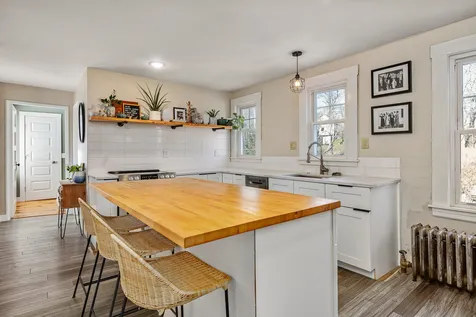 29 Main Street Kittery ME 03904