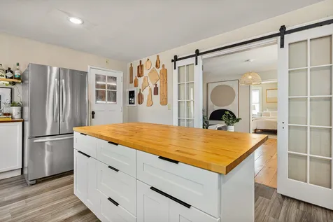 29 Main Street Kittery ME 03904