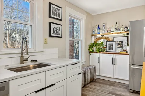 29 Main Street Kittery ME 03904